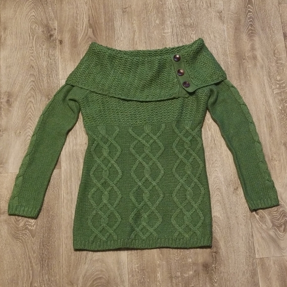 🍾 knit sweater / top, button accents, green 🍾 - Picture 1 of 3